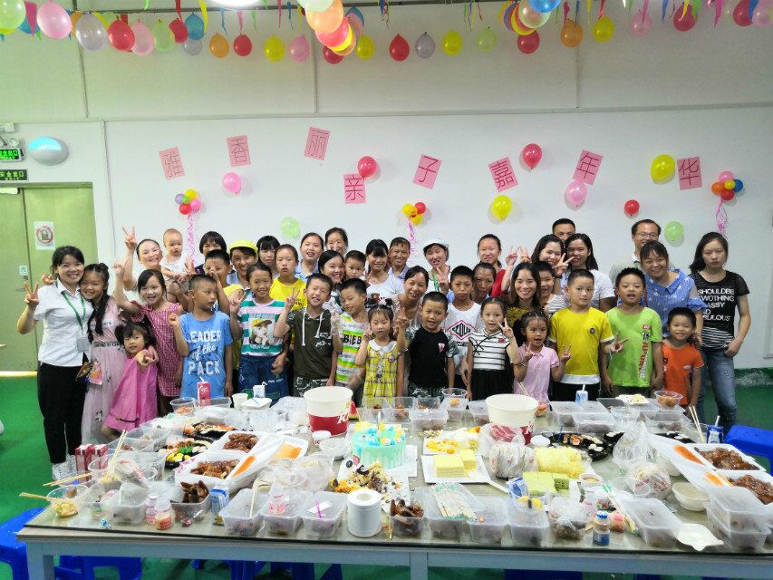 當(dāng)生產(chǎn)旺季迎來(lái)小候鳥(niǎo)，雅香麗百忙之中為員工舉辦親子活動(dòng)