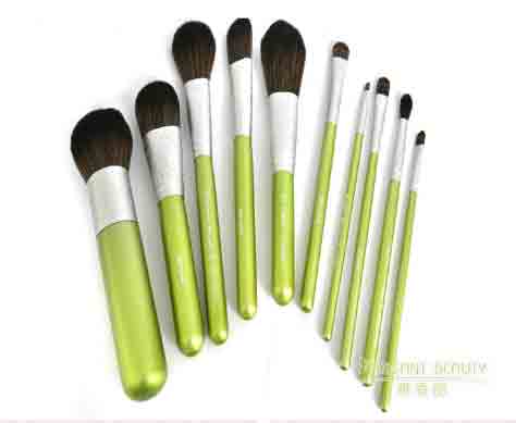 化妝刷清洗晾干后該如何儲存？