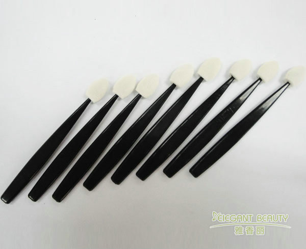 定制成套化妝刷時(shí)，如何平衡價(jià)格與質(zhì)量？