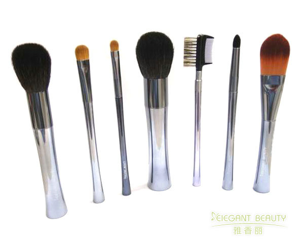 成套化妝刷的收納包磁吸扣設(shè)計是否影響刷毛保護(hù)？